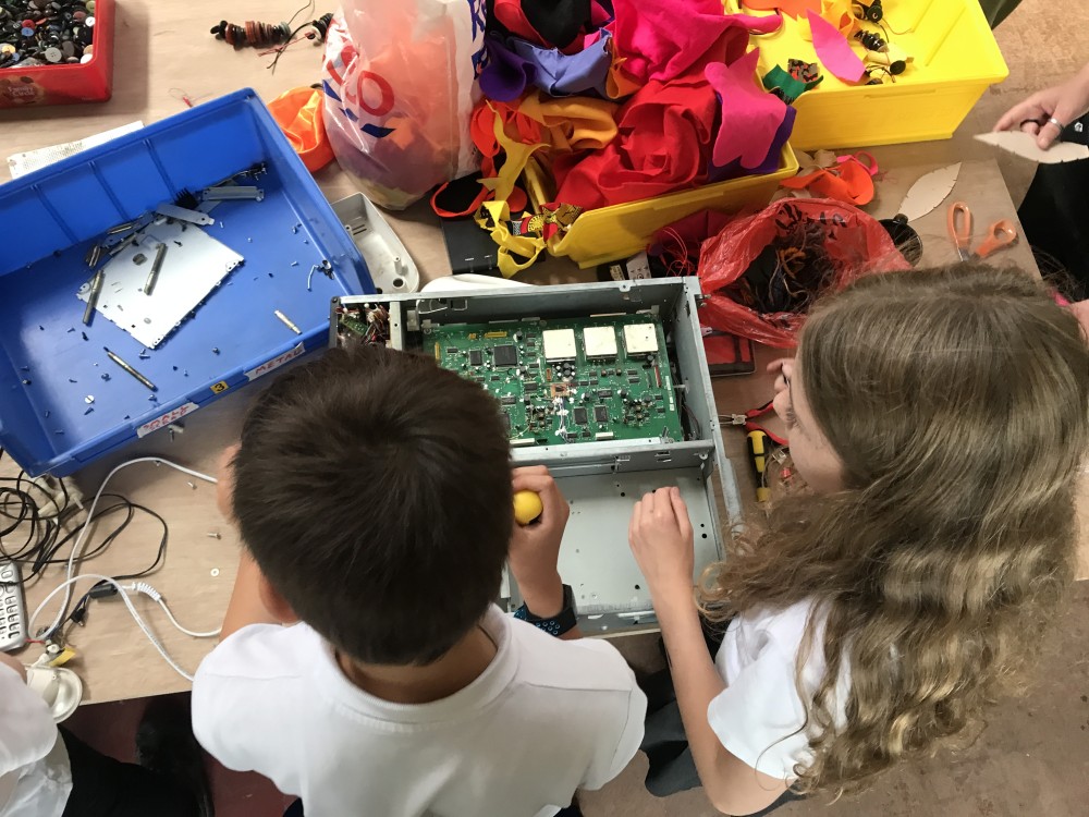Fixit Club at Makery 8